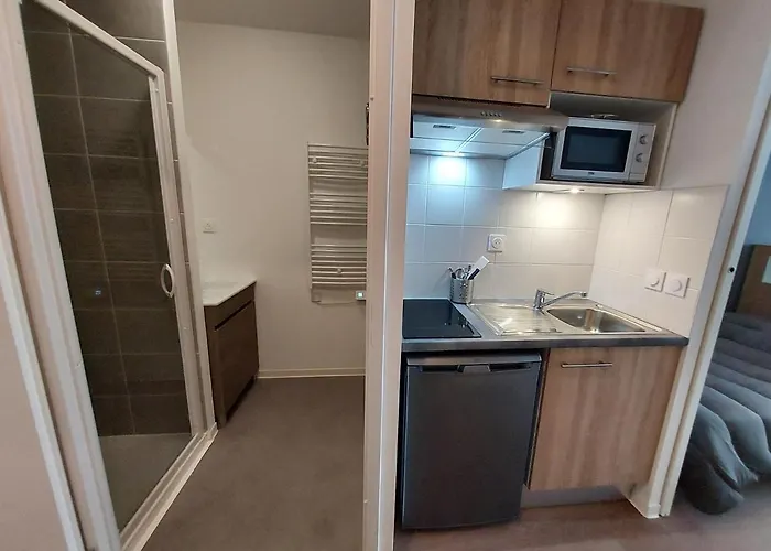 Nemea Student Arena Апарт-отель 3*