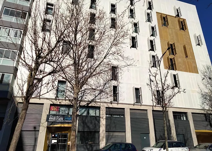 Nemea Student Arena 3* トゥールーズ