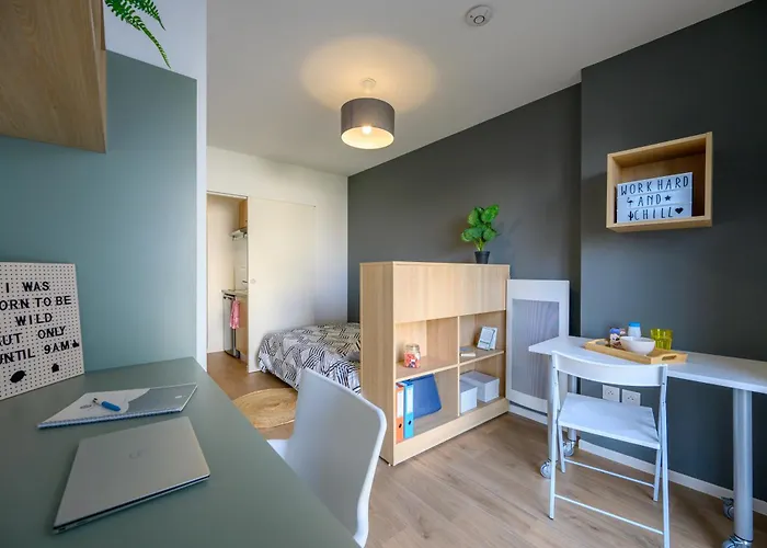 Nemea Student Arena 3*