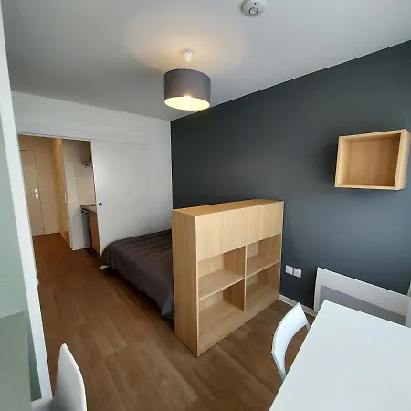 Lägenhetshotell Nemea Student Arena 3*